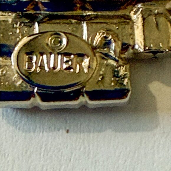 Dorothy Bauer Rhinestone Pink Flower Power Brooch - Picture 4 of 4